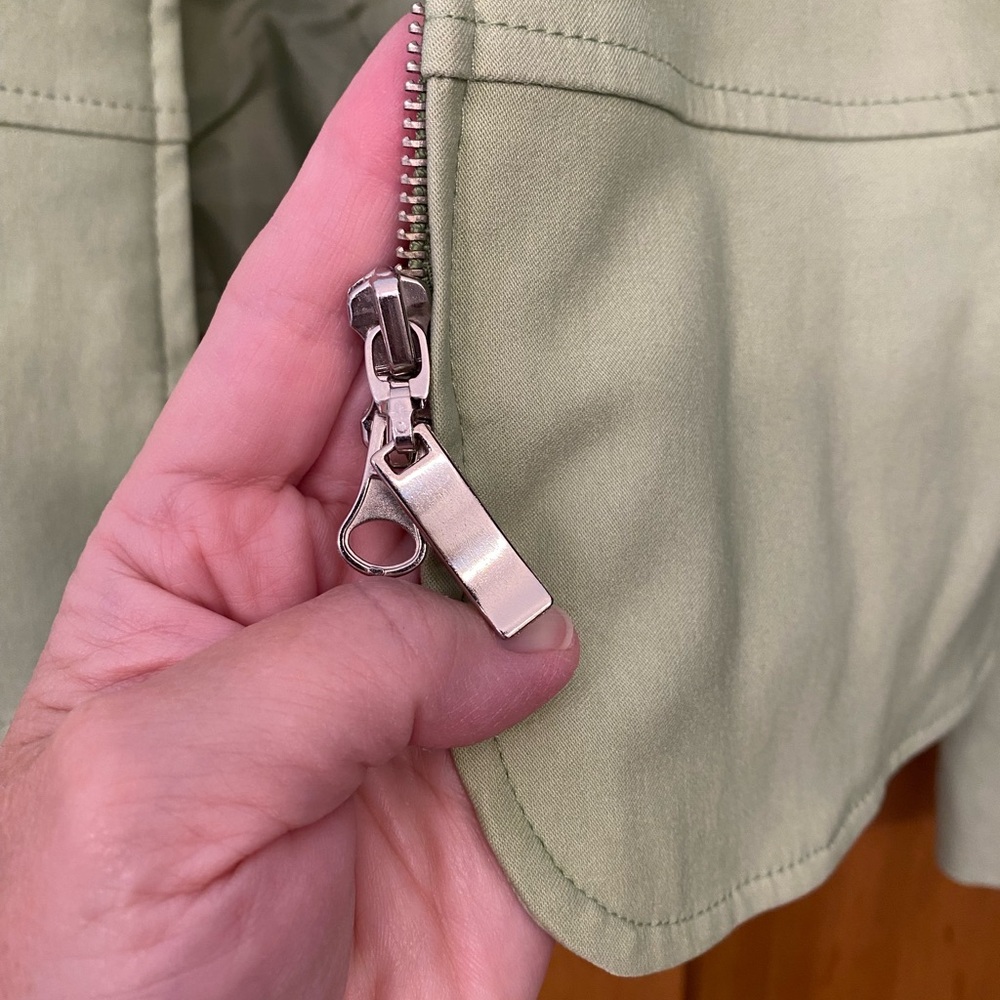 Mint green women’s zippered blazer - Picture 3 of 4